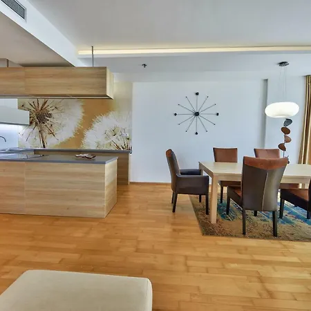 Apartment Cosmo-polite Bratislava